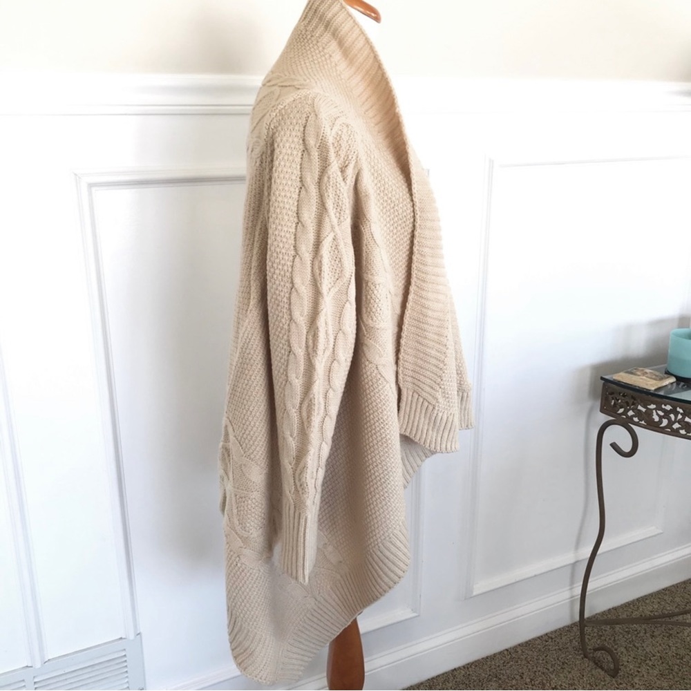 Oatmeal Chunky Cable Wrap Draped Cardigan Sweater NWT - Picture 8 of 11